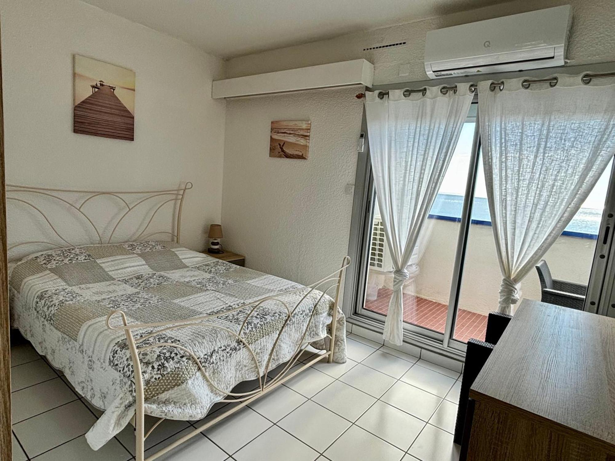*Au Lydia* Appartement Vue Sur Mer, Avec Piscine. เลอบาร์กาแรส ภายนอก รูปภาพ
